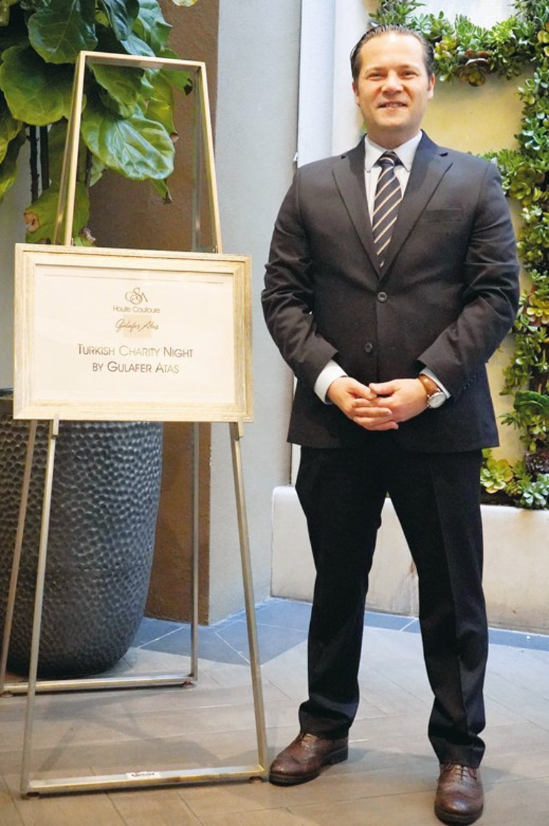 Beverly Hills’te yardım etkinliği