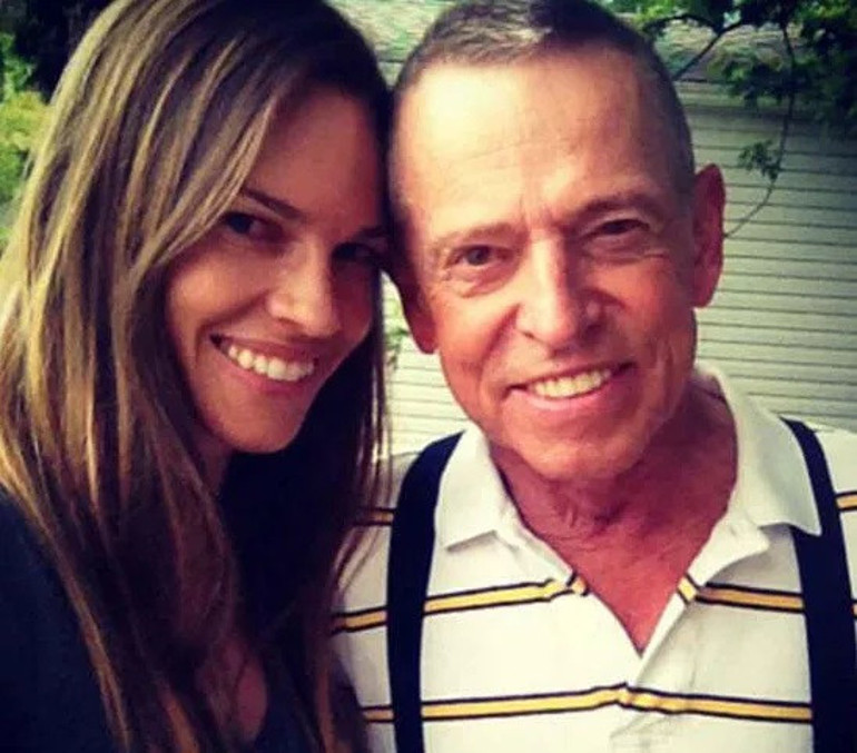 Yıldız oyuncu 48 yaşında ikiz annesi olacak: Ultrason fotoğrafındaki ilginç görüntüye yorum yağdı