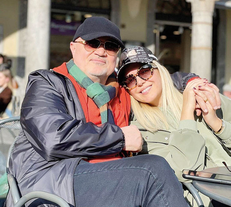 Oyunculuğu bıraktığını açıklamıştı... Survivor Anıl nişanlandı