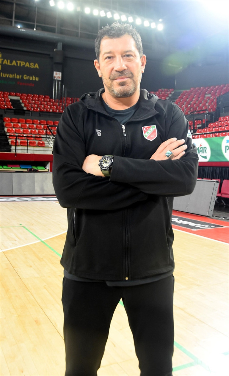 Pınar Karşıyaka’da Ufuk Sarıca gururlu Beklenti, kazandıkça yükseliyor...