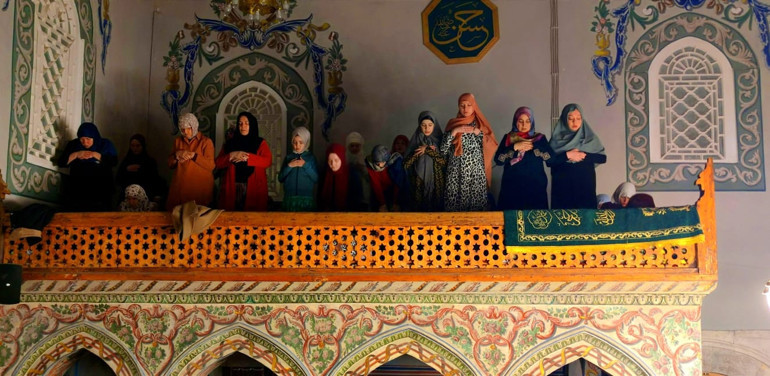 Sinan Paşa Camii’nde ilk teravih