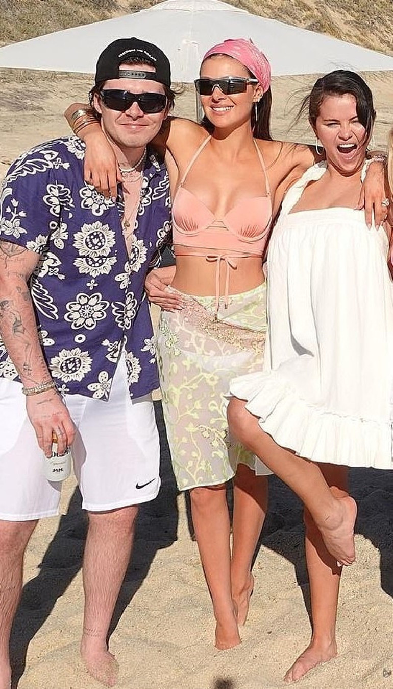 Brooklyn Beckham’ın aşktan başı dönüyor: Karısı Nicola Peltz’in yüzünü koluna dövme yaptırdı