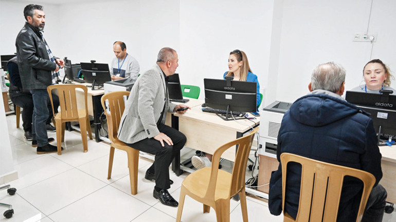 İmza yarışında yoğunluk yok