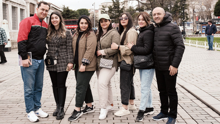 Yabancı turist tedirginliği attı: Depremin tatil planlarını bozmadığını belirten turistler ülkelerinde Türkiye’yi tavsiye edeceklerini söylüyor