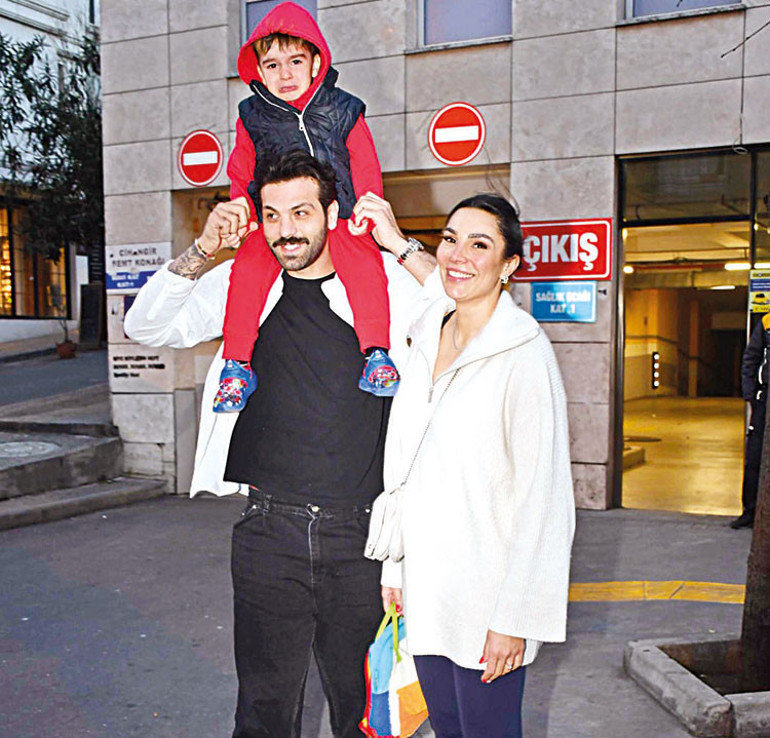 Boşanma protokolü iddiasına Çağla Şıkelden yanıt