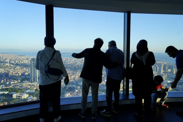 Çamlıca Kulesini ziyaret edenlerin sayısı 1 milyonu aştı