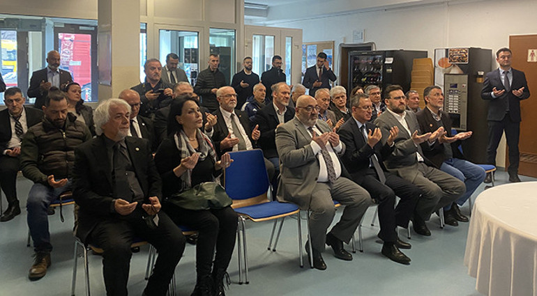 Başkonsoloslukta depremzedeleri anma töreni