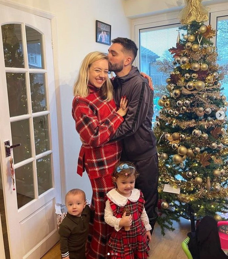 Ünlü şarkıcı genç yaşında kansere yenik düşmüştü... Acılı eşten yürek yakan paylaşım geldi: Sonsuza kadar ruh eşimsin