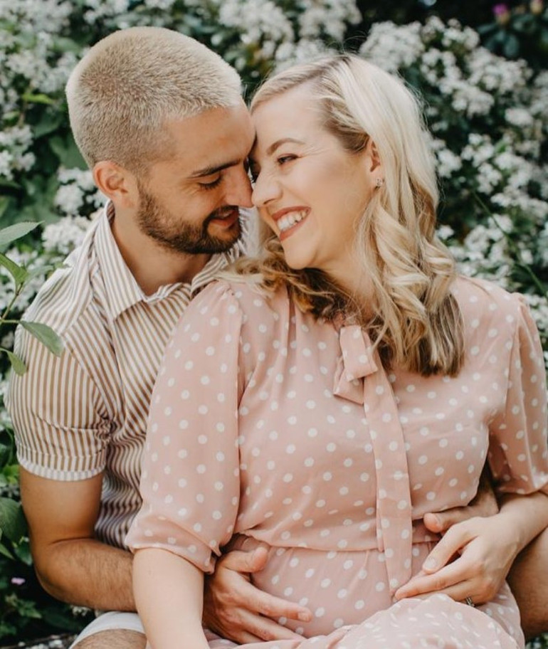 Ünlü şarkıcı genç yaşında kansere yenik düşmüştü... Acılı eşten yürek yakan paylaşım geldi: Sonsuza kadar ruh eşimsin