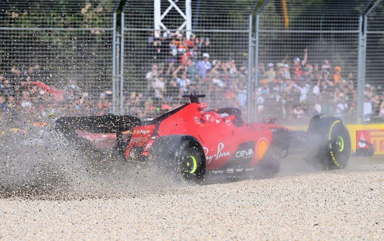 Formula 1de kaos dolu yarış Avustralya GPsinde ortalık karıştı...