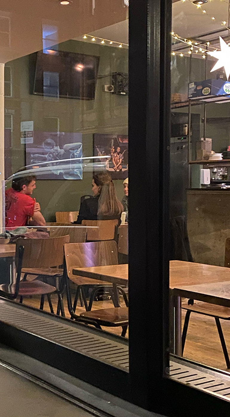 İnanmayın her hafta sevgili değiştirdiğine