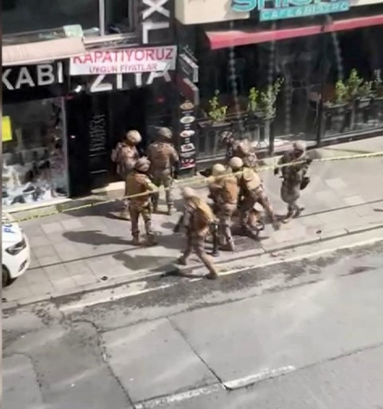 Kendisine para vermeyen babasını darbetti, özel harekat ekiplerince yakalandı