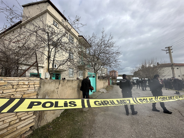 Elazığda 6 kişi ölü bulunmuştu Korkunç detay: Ailesini uyurken katletmiş