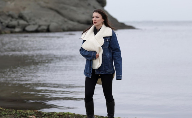 Çiftliği kurtarmak için milyonluk yüzüğünü sattı