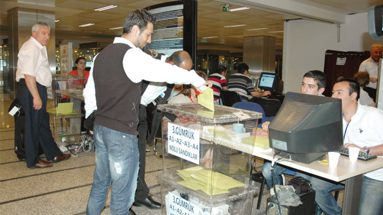 Geçici görevli askere ‘yurtdışı seçmen’ formülü