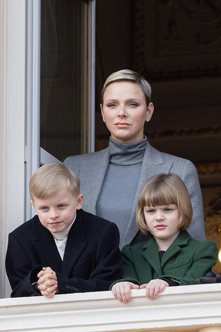 En ünlü kaçamak aşk çocuğu: Babası, hak iddia etmemesi için ona avuç dolusu para ödedi