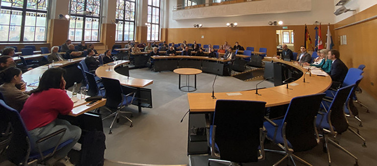 Sorunlar ancak dayanışmayla çözülür