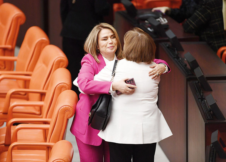İlkleri ve rekorlarıyla 27. Dönem