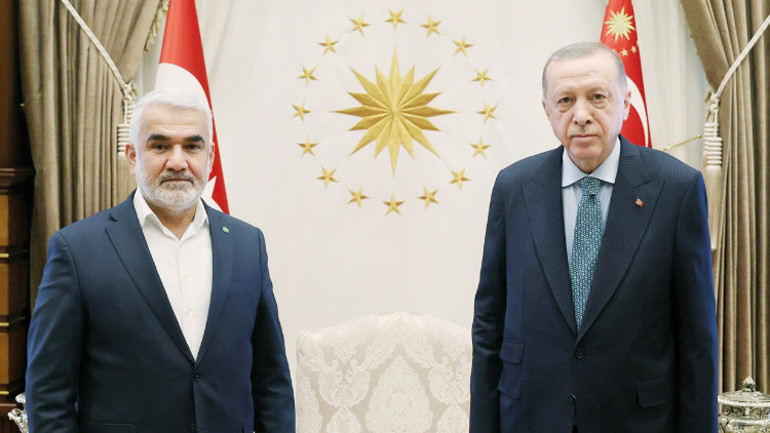 AK Parti’de değişim rüzgârları