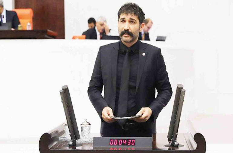 ‘Yeşil Sol’ listesine siyasi yasak ayarı