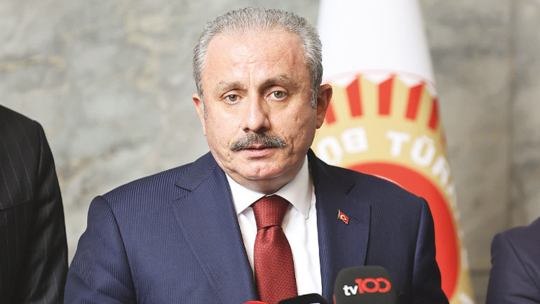 AK Parti’de değişim rüzgârları
