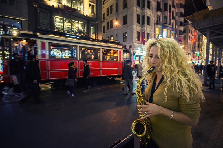 Esenboğa yolcuları bu sergiyi kaçırmasın