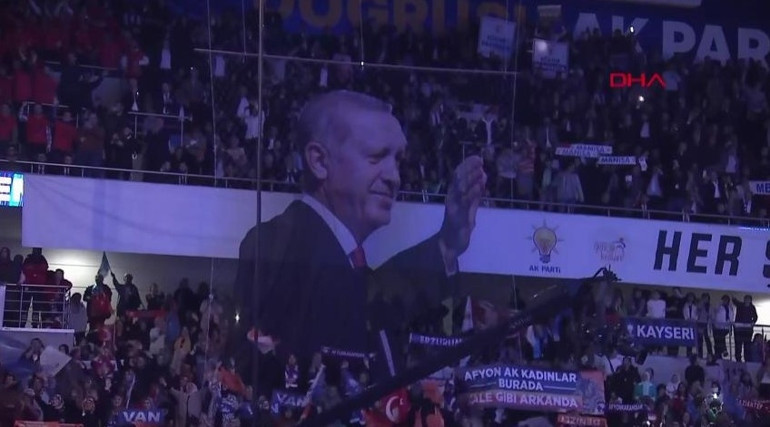 AK Partinin seçim beyannamesi açıklandı... Cumhurbaşkanı Erdoğan müjdeleri sıraladı
