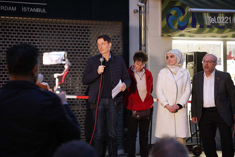 Sağlık Bakanı Lauterbach, Keup Caddesi iftarında