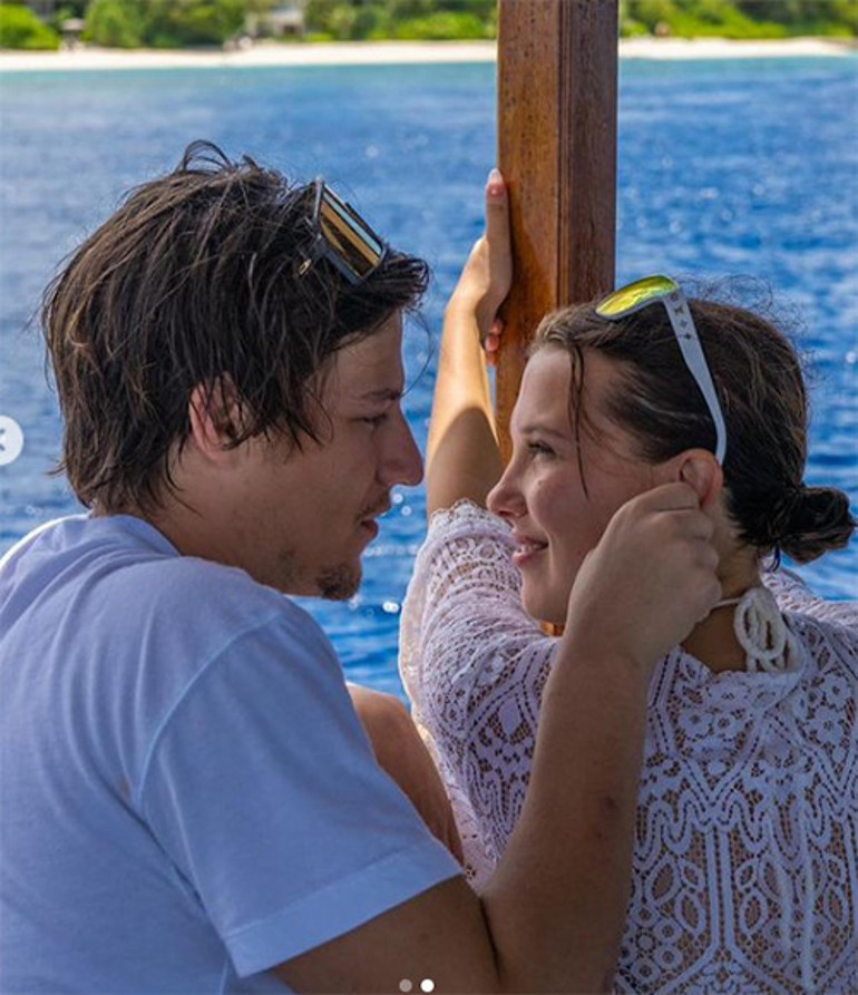 Ünlü oyuncu 19 yaşında nişanlandı, tartışma çıktı: Ben o yaşta evden bile çıkamıyordum