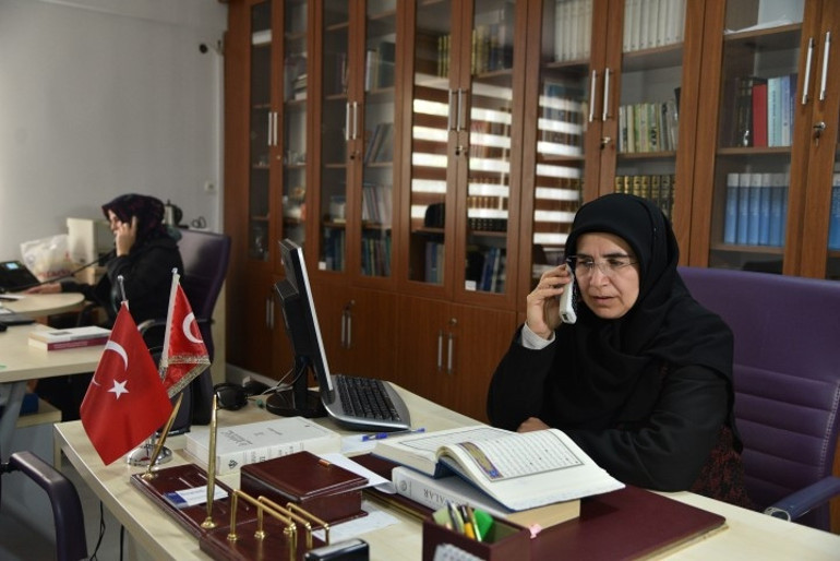 Ramazanda Alo Fetva Hattına ilginç sorular... Ezan bitene kadar yemek yenir mi