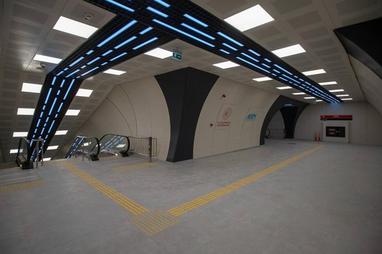 Mogan’a cruise gemisi geldi