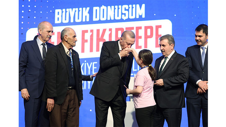 Fikirtepe Kentsel Dönüşüm Projesi... Cumhurbaşkanı Erdoğan: Bayramın ilk günü yeni bir müjdeyi milletimizle paylaşacağız