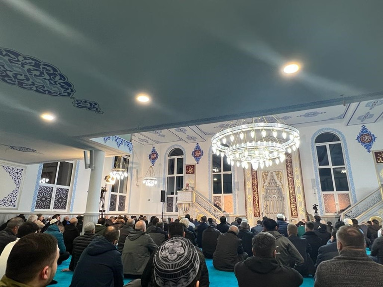 Kadir Gecesi dualarla idrak edildi
