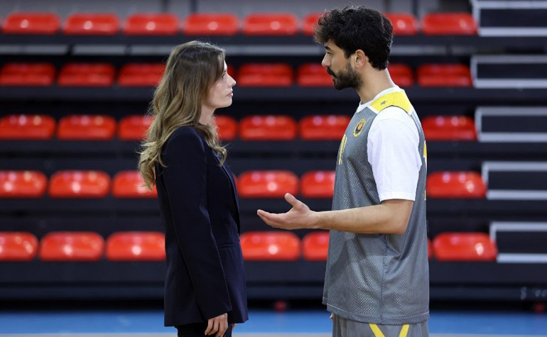 Yasak aşk ortaya çıktı: Benim yaşadıklarımı başka bir kadına mı yaşattın