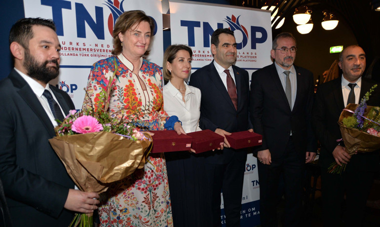 Hollanda Türk Girişimci Dernekleri Platformu’ndan iftar yemeği