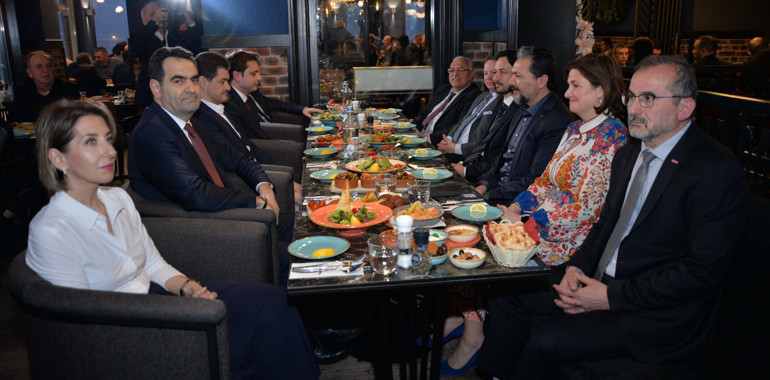 Hollanda Türk Girişimci Dernekleri Platformu’ndan iftar yemeği