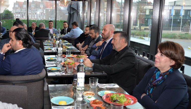 Hollanda Türk Girişimci Dernekleri Platformu’ndan iftar yemeği