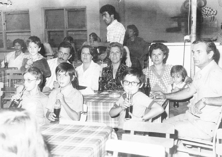 Çocukken bayram harçlıklarımı biriktirirdim