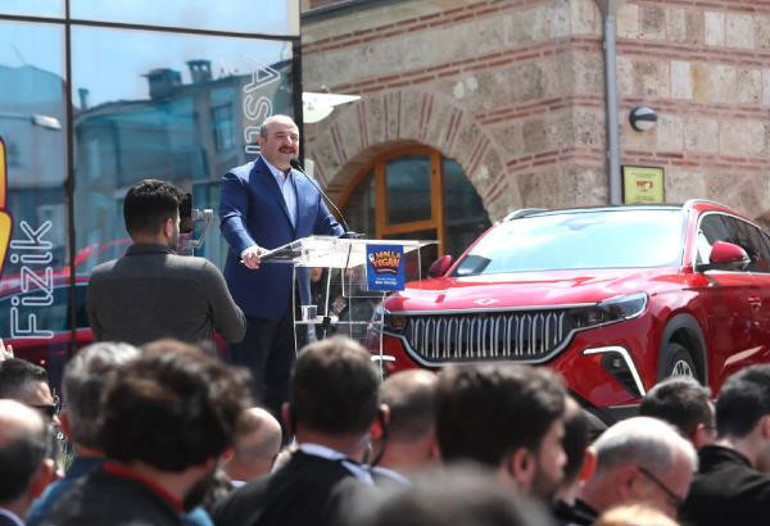 Bakan Varank: Bizim ortaya koyduğumuz projeler, birilerinin hayallerine bile gelmiyor