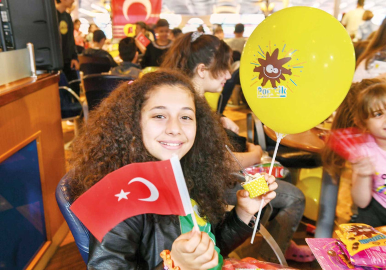 23 Nisan’ı ‘Rauf Bey’de kutladılar