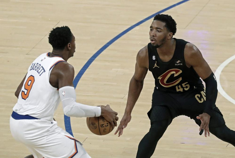 NBAde Gecenin Sonuçları: Golden State, Sacramento’yu yenerek seride durumu 2-2 yaptı