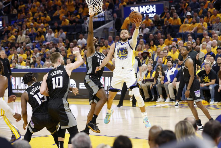 NBAde Gecenin Sonuçları: Golden State, Sacramento’yu yenerek seride durumu 2-2 yaptı