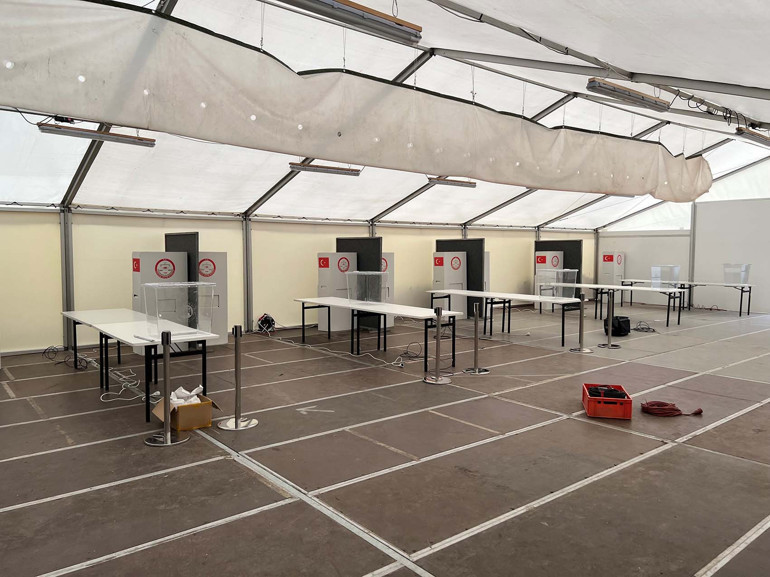 Köln Konsolosluğu’nda seçim hazırlıkları tamam