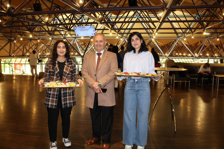 Almanya’da 23 Nisan coşkusu