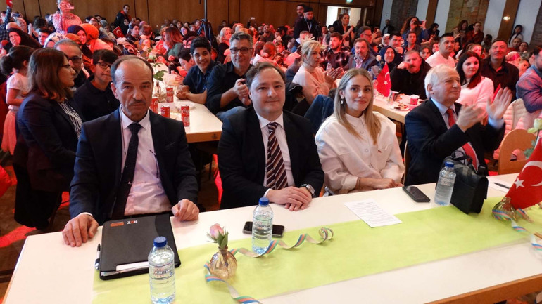 Almanya’da 23 Nisan coşkusu