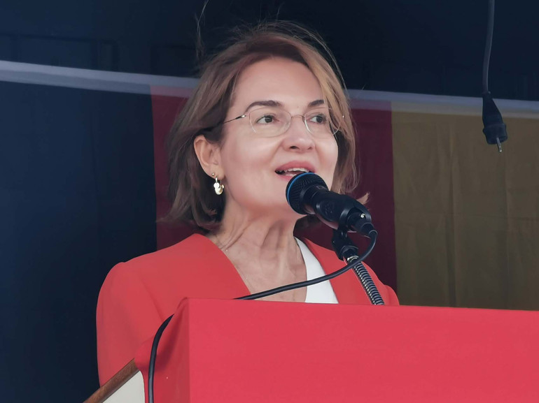 Almanya’da 23 Nisan coşkusu