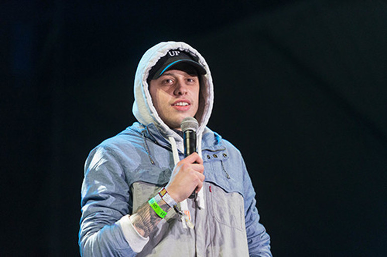 Arkadaşının eski sevgilisiyle öpüşürken görüntülenmişti: Bu kadar ilgi çekmesini beklemiyordum