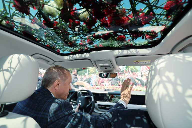 Son dakika Cumhurbaşkanı Erdoğan açıkladı... Kamu bankalarından 36 ay vadeli, 0.99 oranlı TOGG kredisi