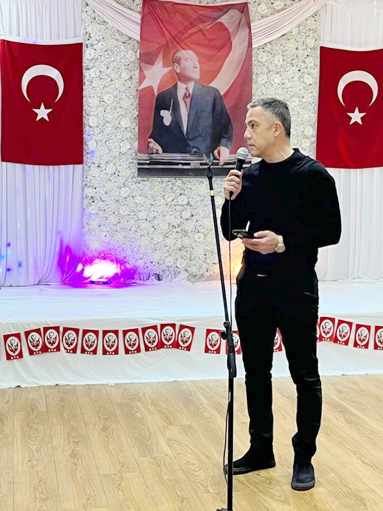 Manchester’de 23 Nisan coşkusu