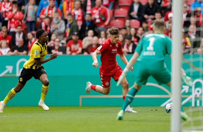 Dennis, Mainz’i uçurdu
